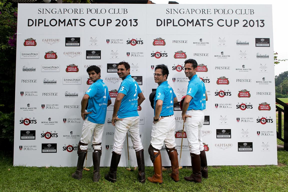 2 ekdoteenchar playing as ASIA sponsored by TATA Communications 2