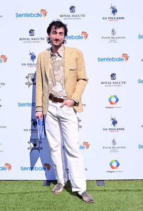 DSC 6116 kwqZThwN-812x1200-554dbda resized