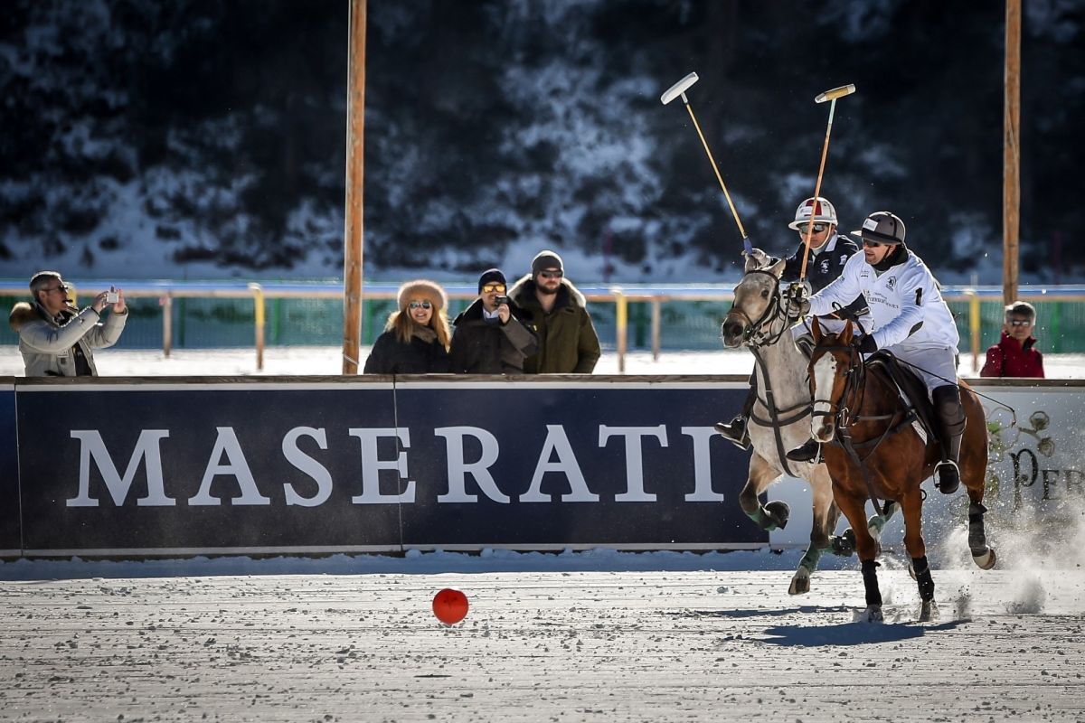 695440407TP085 Maserati Pol